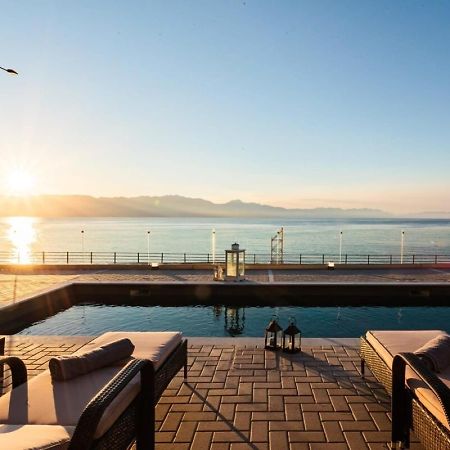 Seaside Summer Bliss - Aurora Luxury Pool Paradise ペタリディオン エクステリア 写真