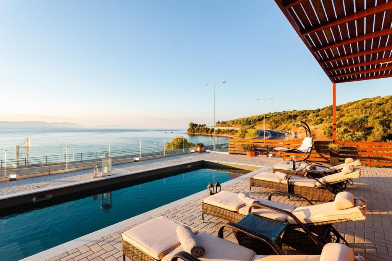 Seaside Summer Bliss - Aurora Luxury Pool Paradise ペタリディオン エクステリア 写真