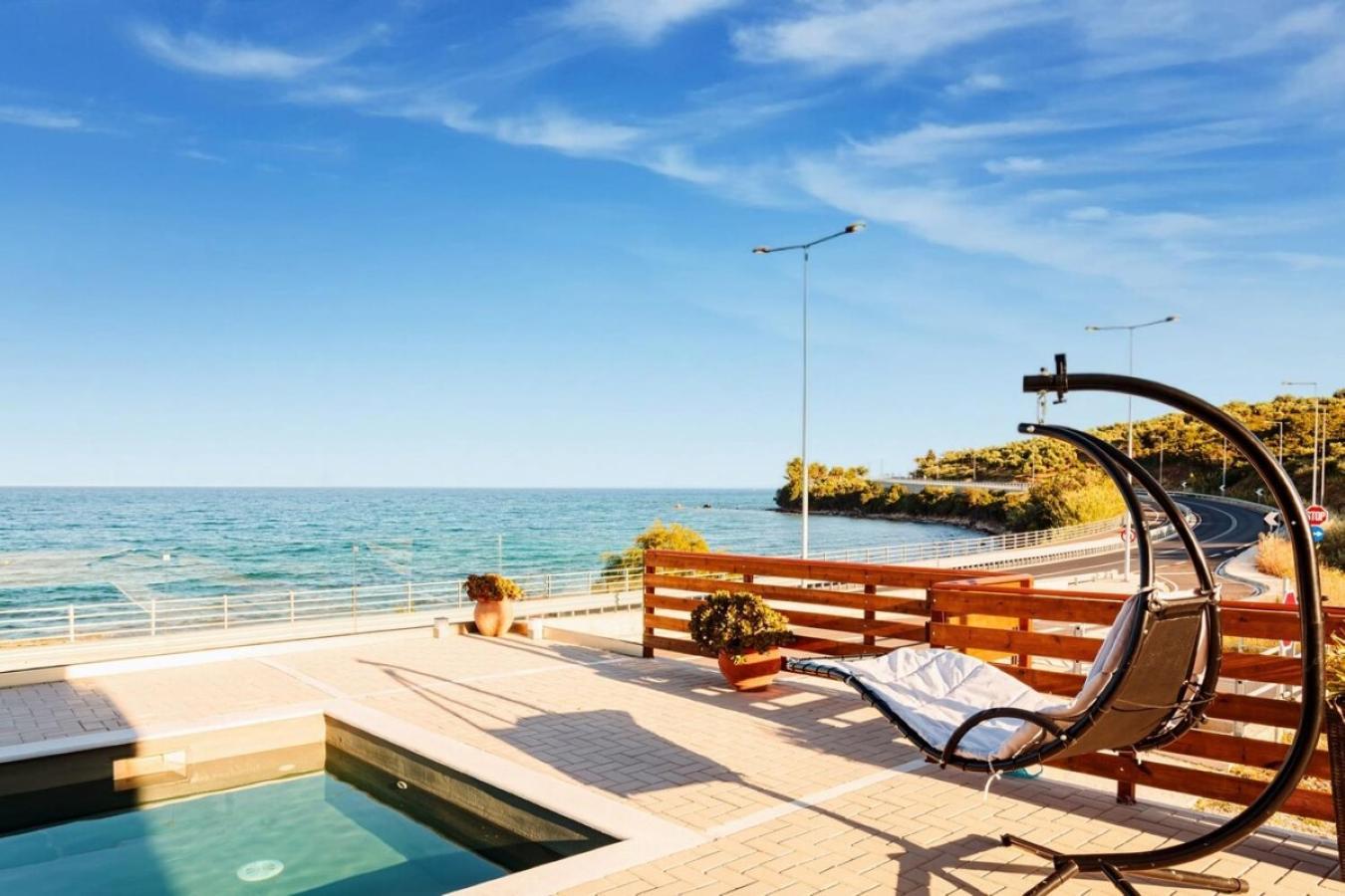 Seaside Summer Bliss - Aurora Luxury Pool Paradise ペタリディオン エクステリア 写真
